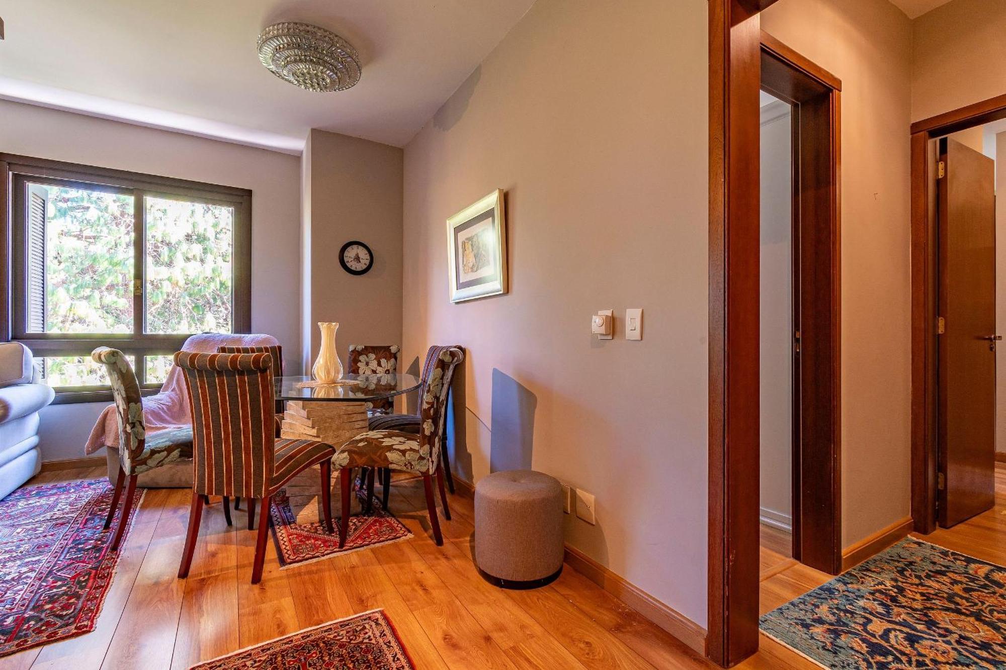 Rosa Edificio Knorrville Apartment *