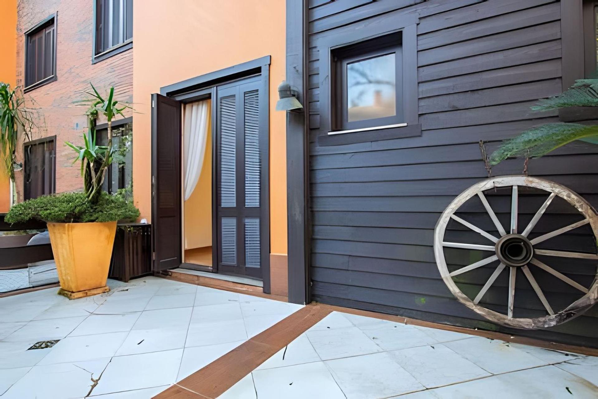Rosa Edificio Knorrville Apartamento Gramado